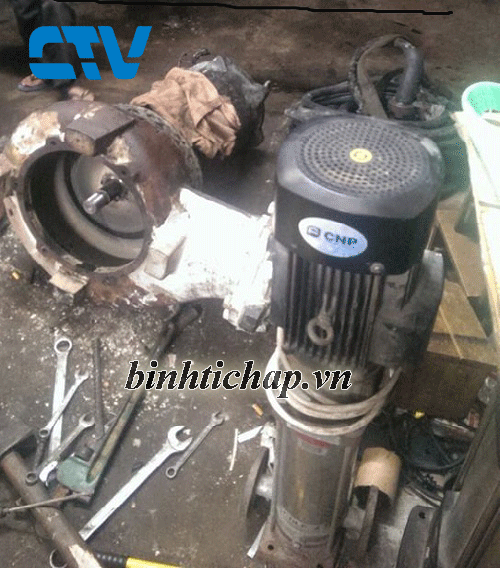 Dịch vụ cho thuê máy bơm trục đứng tại Cường Thịnh Vương